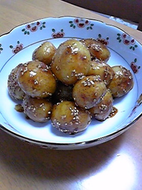 新ジャガの丸ごと甘辛炒め煮