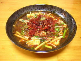 香漢水煮魚（真鯛のスパイス油煮込み）
