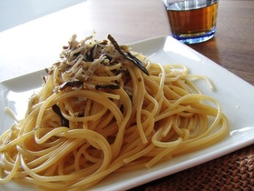 しらすの塩昆布マヨパスタ