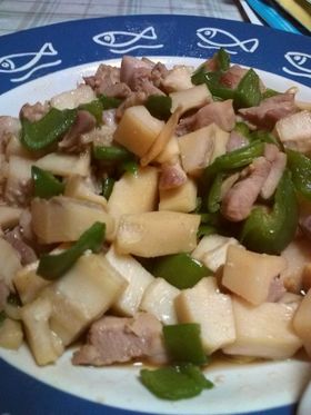 竹の子（筍）と鶏肉とピーマンの炒め物