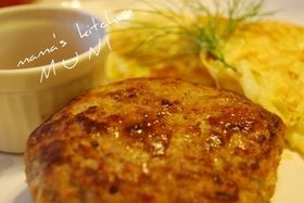 麩入りハンバーグ＆千切りポテトのソテー♪