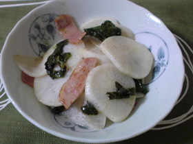 カブ＆ベーコン酢醤油炒め