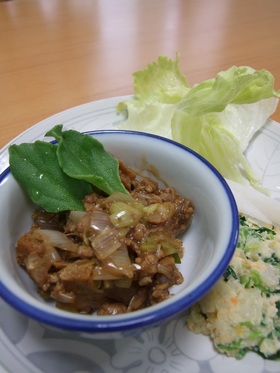 ハヤシソースの旨味de肉味噌？！