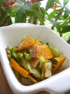 ピリ辛さっぱり　万能だれで野菜炒め
