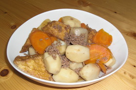 ひき肉とさといもの煮物♪