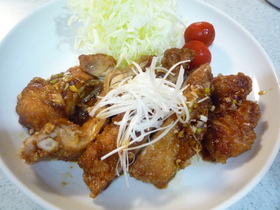 鶏モモ肉　からあげ　ネギソース