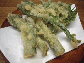ウドの葉の天ぷら