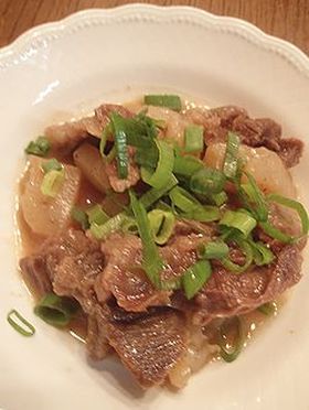どて焼き（すじ肉の白味噌煮込み）