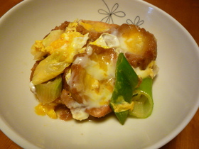 ♡☆味がしみしみ♪あぶら麩の卵とじ