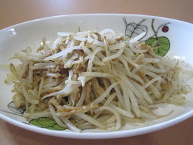 簡単！激安！もやしのバター醤油炒め