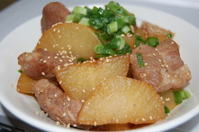 旦那の好物♡豚と大根の甘辛炒め煮
