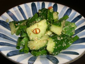胡瓜とオクラと葱の韓国風サラダ