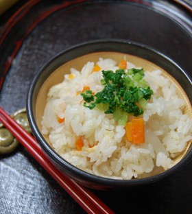大根飯進化版☆じゃこと大根の炊き込みご飯