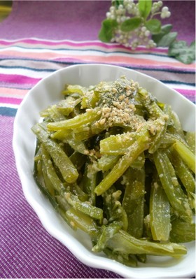 茎わかめはにんにく炒めが断然うまい♪