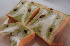 抹茶くるくる♪マーブル風食パン