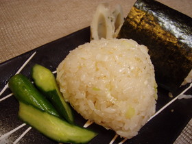 これは美味しい！ゴマねぎおにぎり