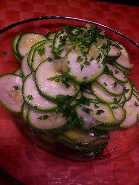 生ズッキーニのサラダ