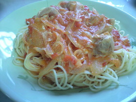 鶏肉トマトのスパゲッティー