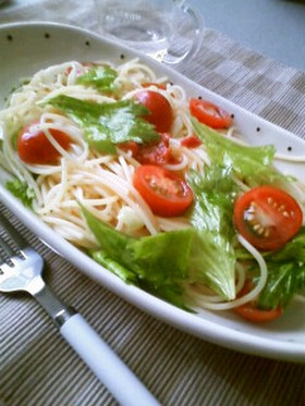トマトとセロリの冷製パスタ