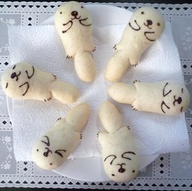 白パンでラッコ