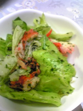レタスとカニカマの和え物