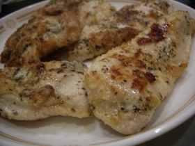 鶏胸肉のチーズハーブ焼き