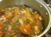 ヘルシーな夏野菜のトマトスープ