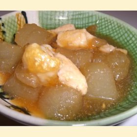 ○　冬瓜と鶏肉の煮込み　○