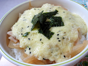 黄金☆のとろろ豚丼