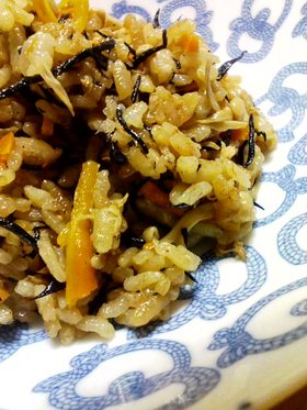 これ１つでグンと美味しい♡炊き込みご飯✿