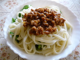 美味しい！甘辛肉みそうどん