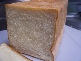 やっと納得ッ！自慢のしっとり食パン♪