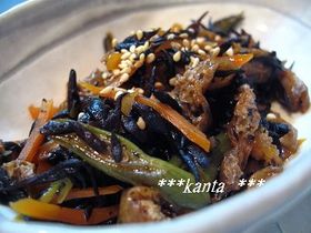 野菜ジュースdeひじきの煮物