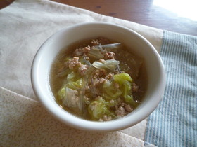 白菜とひき肉のスープ