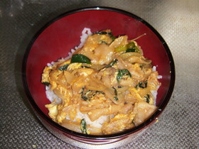 豚肉味噌丼