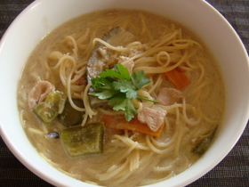 グリーンカレー麺