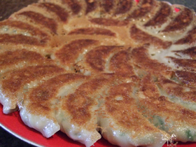 秘伝!!!　餃子屋さんの餃子