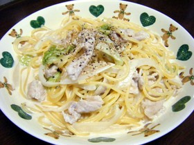 豚肉とレタス・玉葱の味噌クリームソース