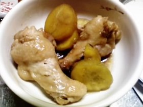 さつまいもと手羽元の煮物