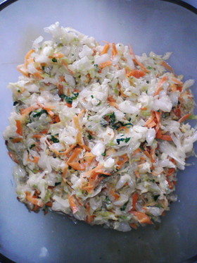 大葉にんにく醤油deキャベツサラダ