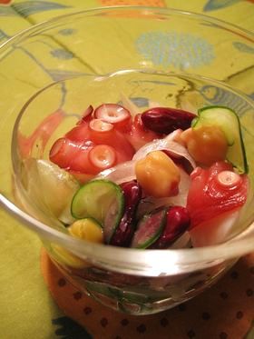 簡単　おもてなしにも～豆タコサラダ