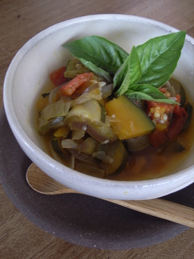 重ね煮で作る♪夏野菜たっぷりラタトゥイユ