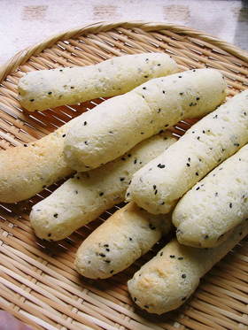 タピオカ粉で♫♬もちもち黒ごまパン