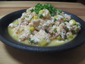 簡単に1品❤焼さけとコーンの炒り豆腐