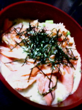 簡単★とろろ鮭丼