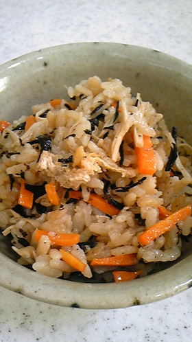 ひじきの炊き込みご飯