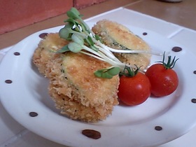 ズッキーニとハムとチーズのフライ