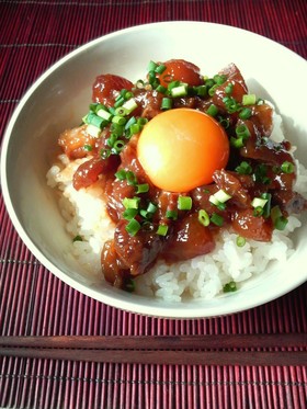 簡単煮込むだけ②☆ご飯がすすむ牛すじ丼