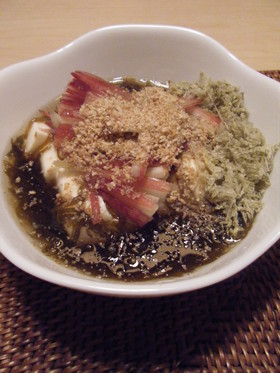 簡単ヘルシー☆豆腐のもずく酢がけ