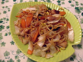 調味料はふたつ！簡単ソース焼きそば
